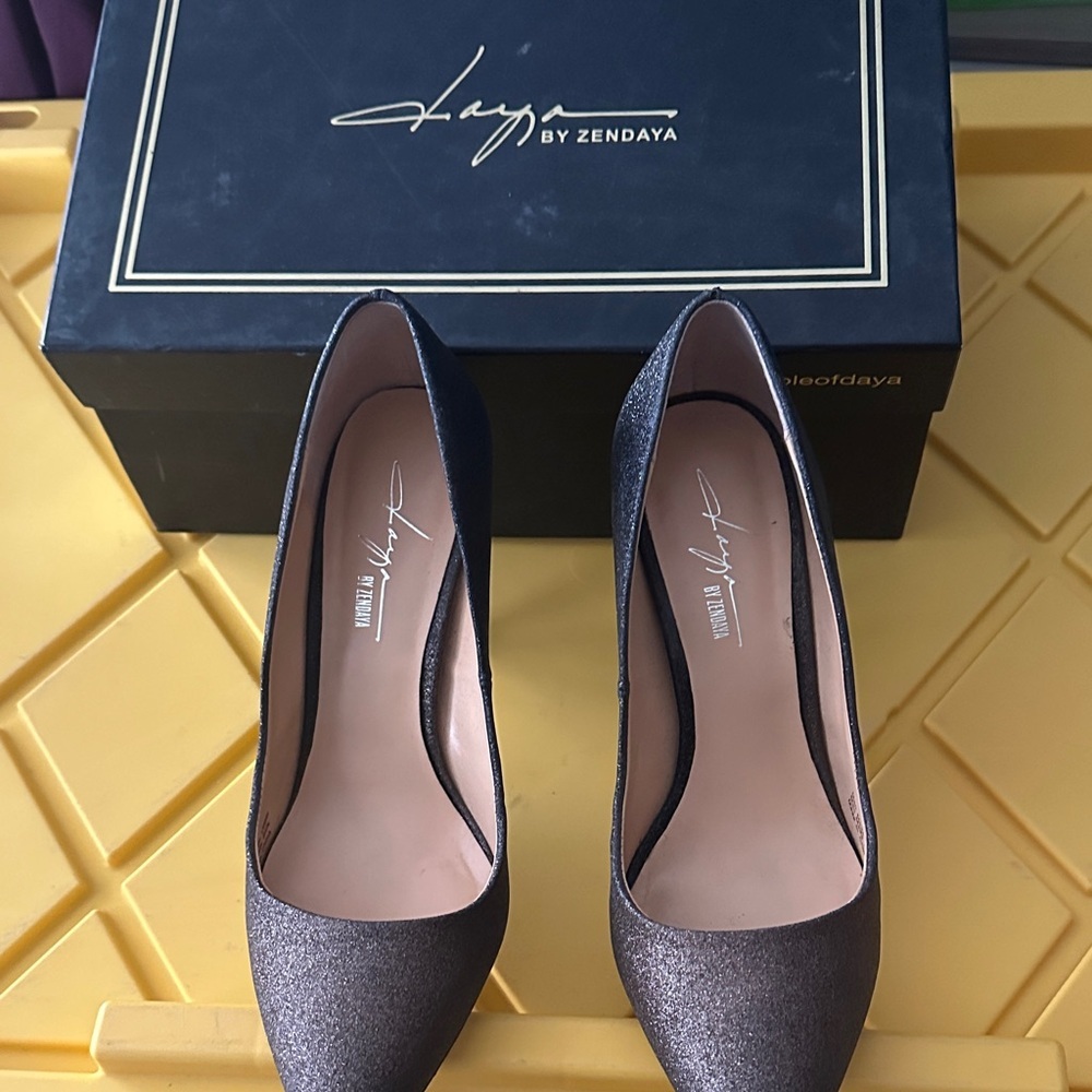 Women's Kyle brown to black sparkle Pumps size 8